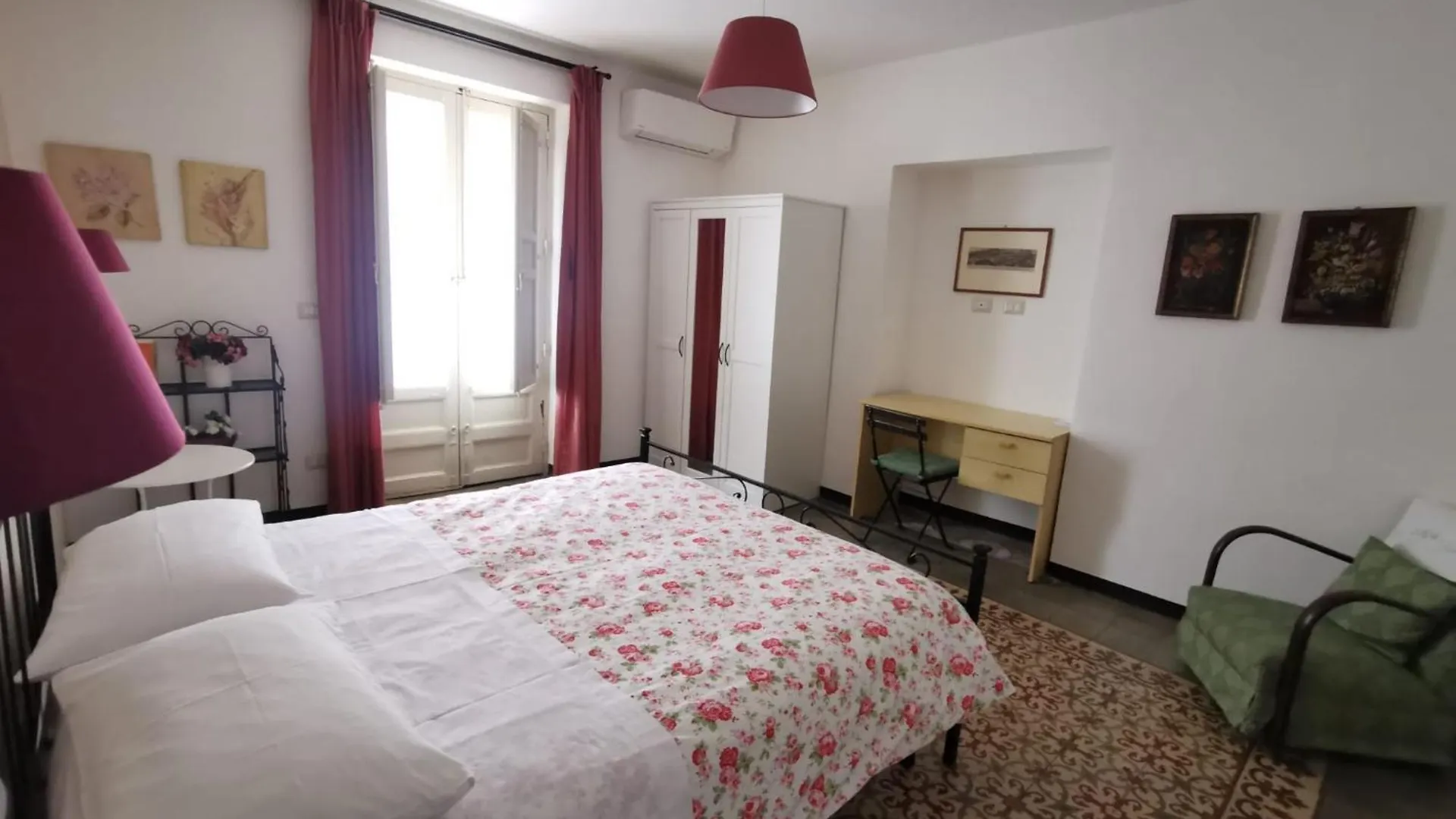 Apartment Una Scala Dal Centro Agrigento Italy