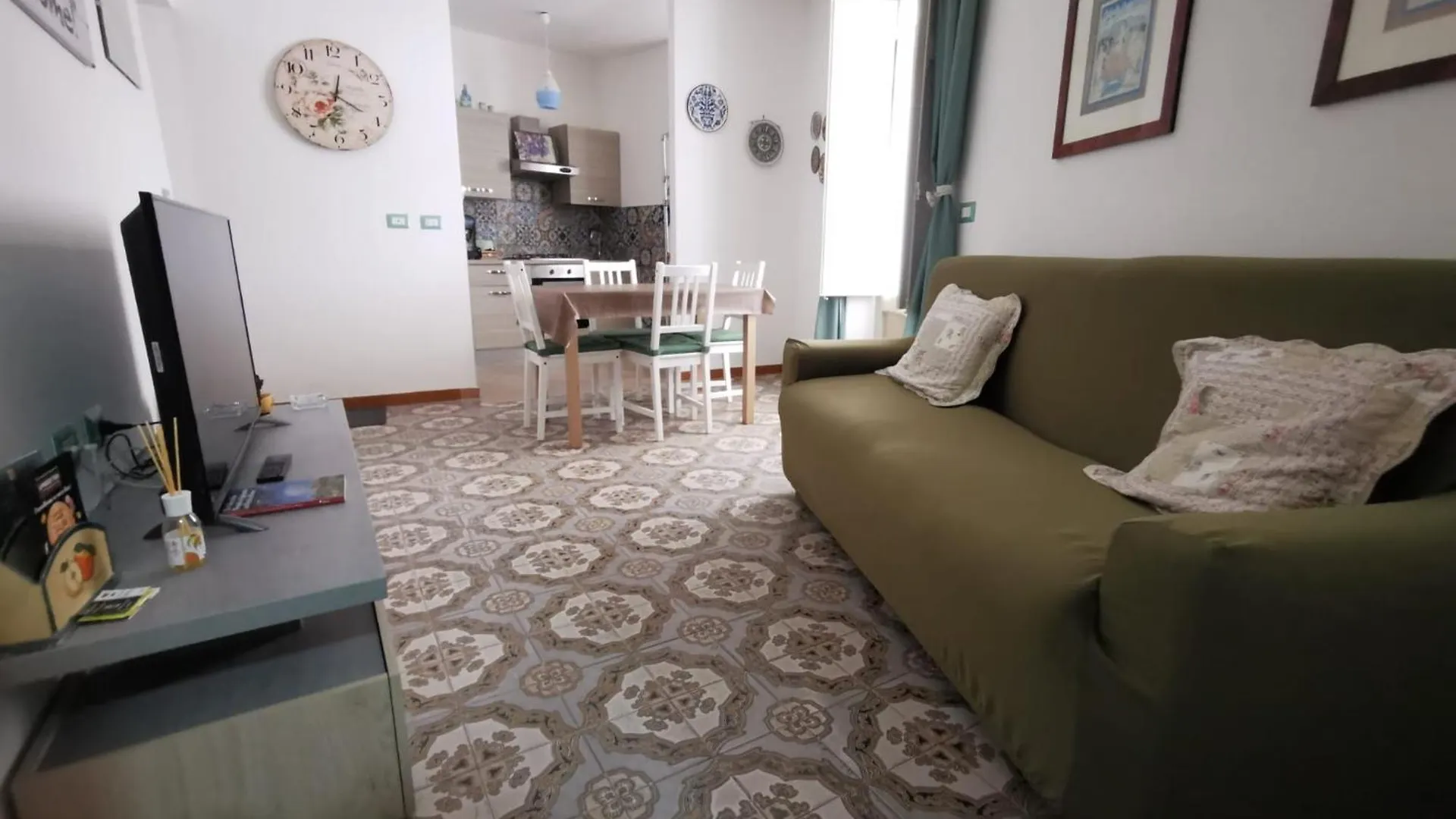 Apartment Una Scala Dal Centro Agrigento