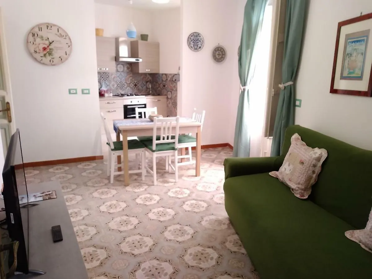 Apartment Una Scala Dal Centro Agrigento