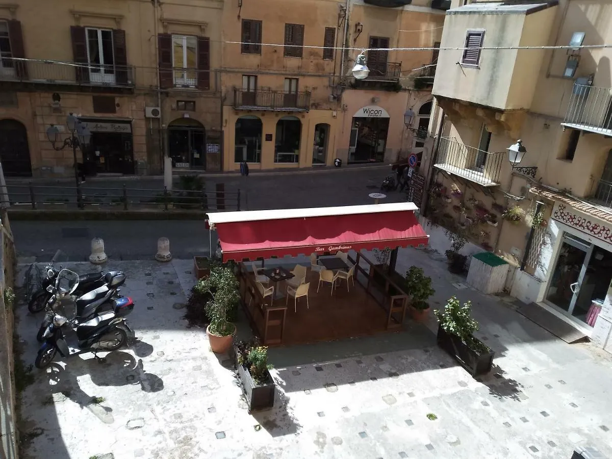 Apartment Una Scala Dal Centro Agrigento Italy