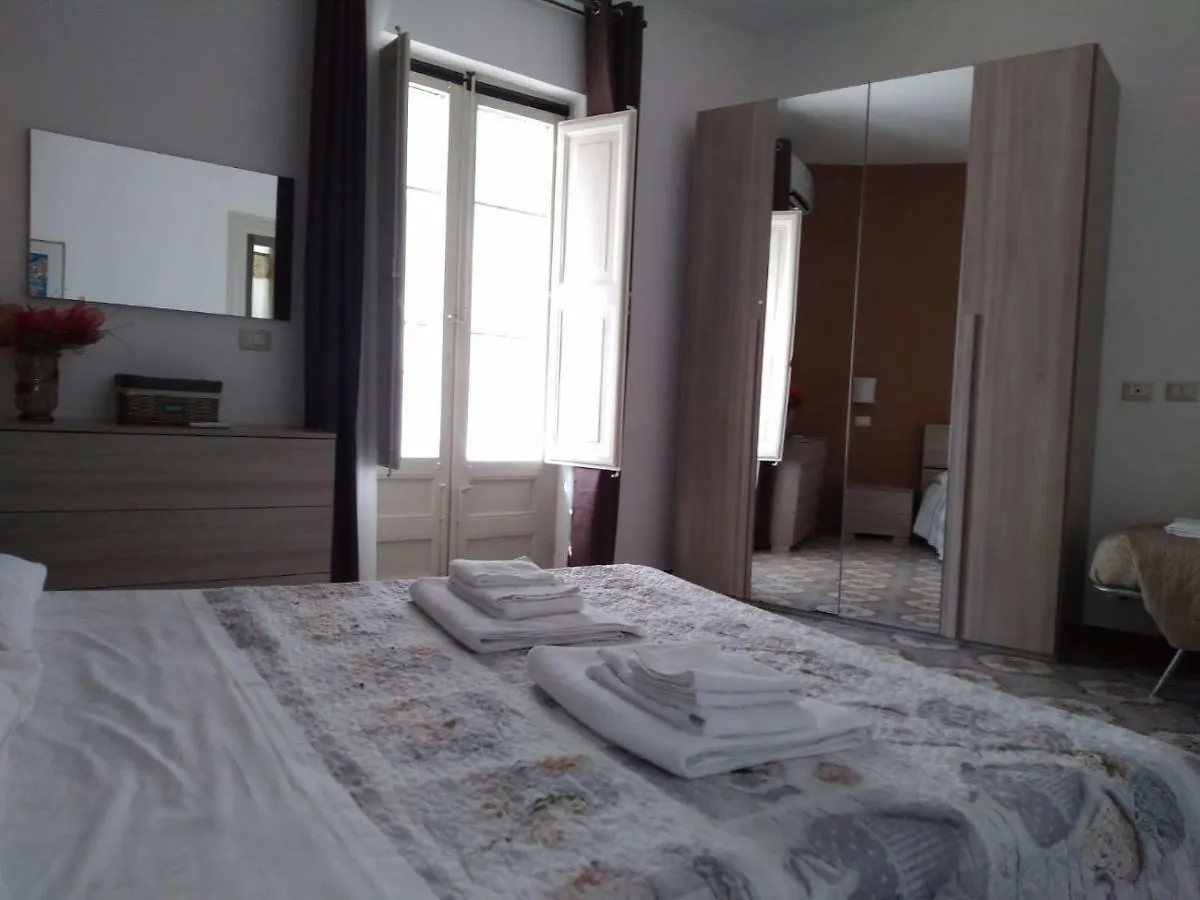 Apartment Una Scala Dal Centro Agrigento