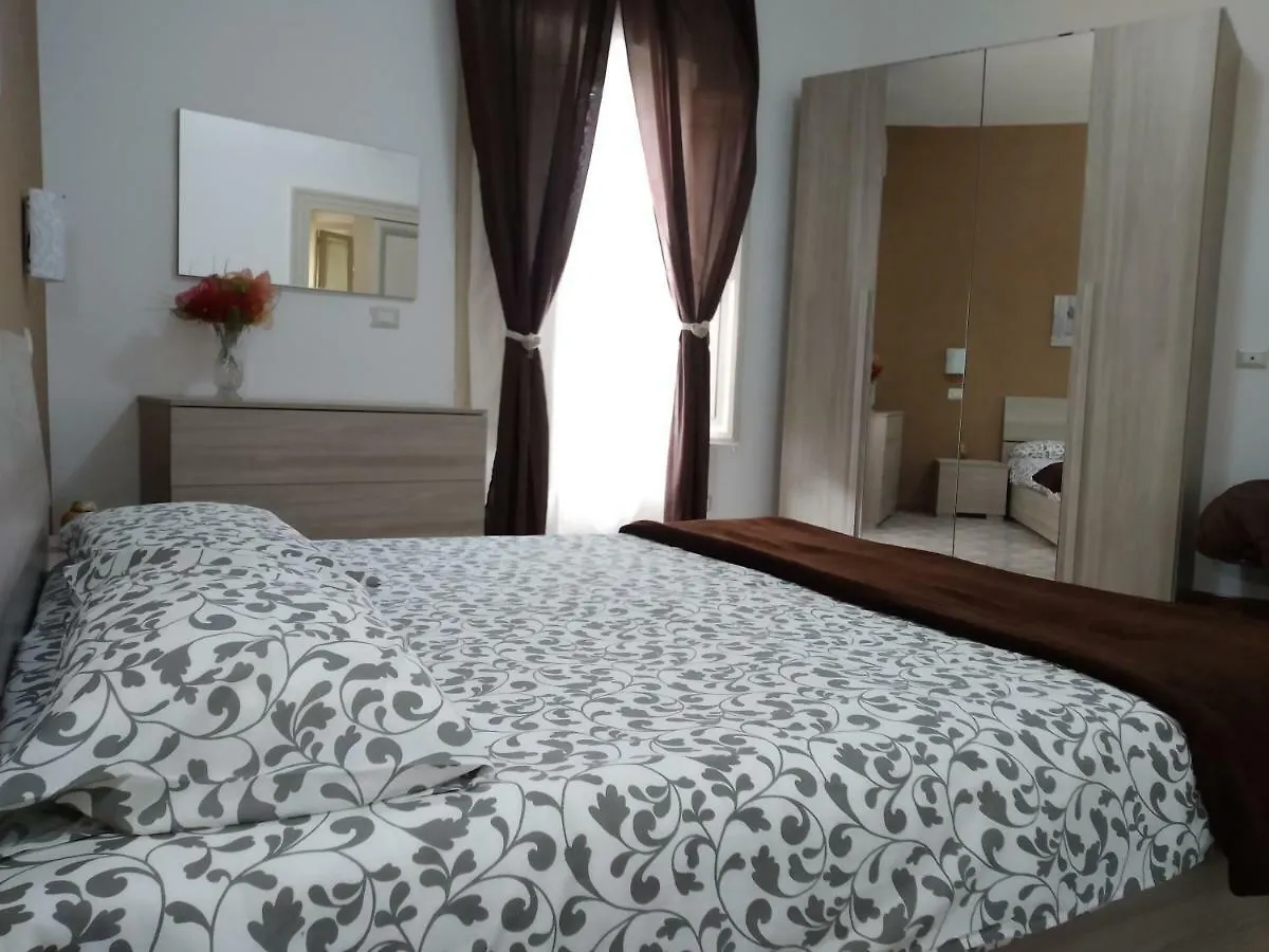 Una Scala Dal Centro Agrigento Apartment